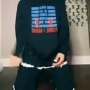 Chicos en falda 2 3