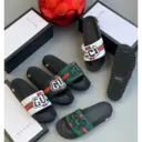 GUCCI
03
GUCCI
GU GU
GUCC
3
GUCCI