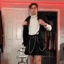 Chicos en falda 7