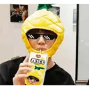 Hom
BENNNN TXT
18
JUICE
PINEAPPLE
FONG
CRE
JAM