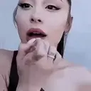 Ariana Grande mov 6
