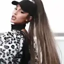Ariana Grande mov 15